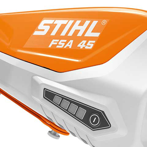 Decespugliatore a batteria Stihl FSA 45 leggerissimo con batteria integrata e asta telescopica.