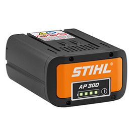 Spazzatrice a batteria Stihl KGA 770 adatta a grandi superfici fino a 2000mq per utilizzatori professionali.